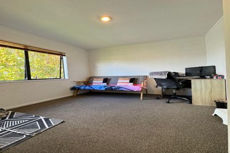 Photo of property in 16 Faram Place, Massey, Auckland, 0614