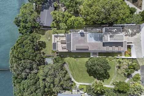 Photo of property in 94 Stanley Point Road, Stanley Point, Auckland, 0624