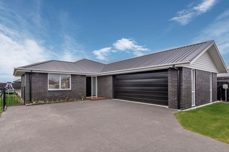 Photo of property in 73 Tiritiri Moana Drive, Pegasus, 7612