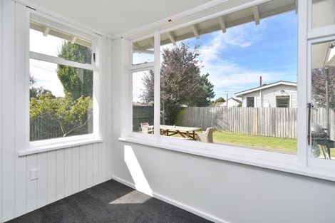 Photo of property in 99 Momorangi Crescent, Redwood, Christchurch, 8051