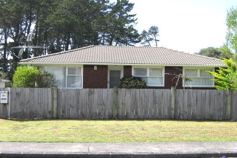 Photo of property in 21 Thornlow Street, Glendene, Auckland, 0602