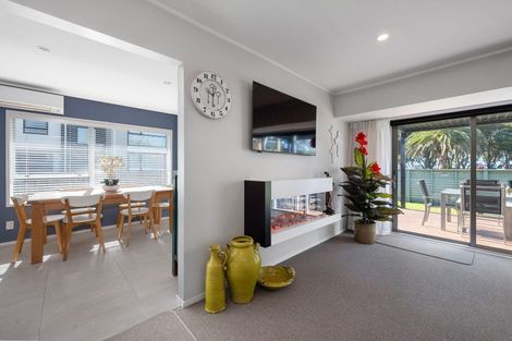 Photo of property in 1/252 Hibiscus Coast Highway, Orewa, 0931