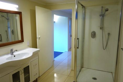 Photo of property in 92 Arran Road, Browns Bay, Auckland, 0630