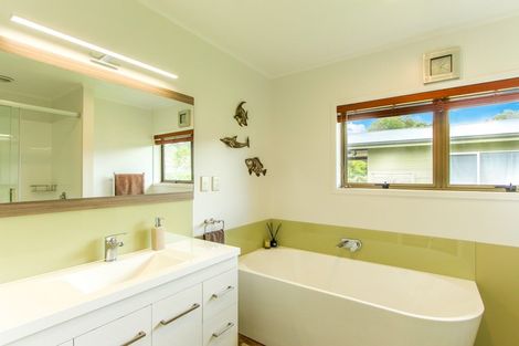 Photo of property in 56 Ward Road, Hamurana, Rotorua, 3097
