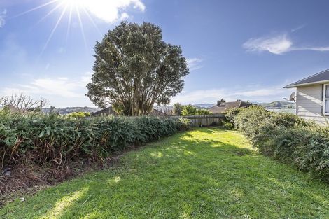 Photo of property in 105-111 Bedford Street, Cannons Creek, Porirua, 5024