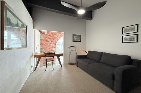 Photo of property in Waterloo Quay Apartments, 211/28 Waterloo Quay, Pipitea, Wellington, 6011