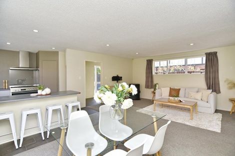 Photo of property in 142 Royal Park Drive, Parklands, Christchurch, 8083