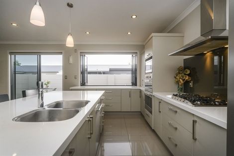 Photo of property in 114 Linton Street, West End, Palmerston North, 4410
