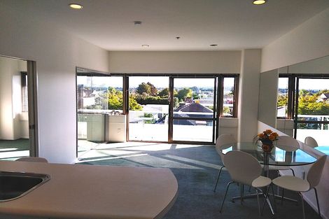 Photo of property in 4/15h Auburn Street, Takapuna, Auckland, 0622