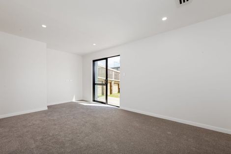 Photo of property in 1 Sunnyheights Road, Orewa, 0931