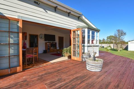 Photo of property in 24 Hilton Road, Carterton, 5713