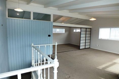 Photo of property in 1/4 Arkles Strand, Arkles Bay, Whangaparaoa, 0932