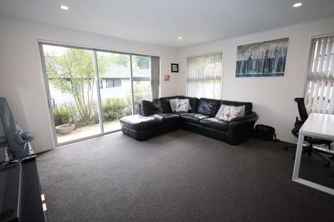 Photo of property in 35 Rochfort Crescent, Pyes Pa, Tauranga, 3112