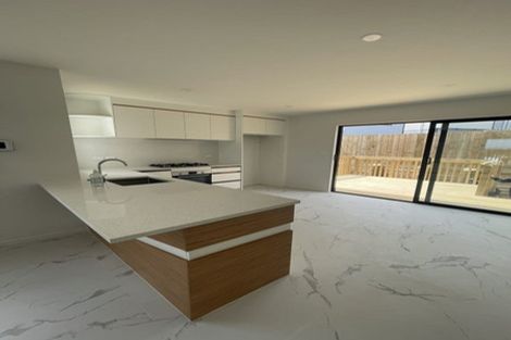 Photo of property in 4 Papauma Place, Papakura, 2110