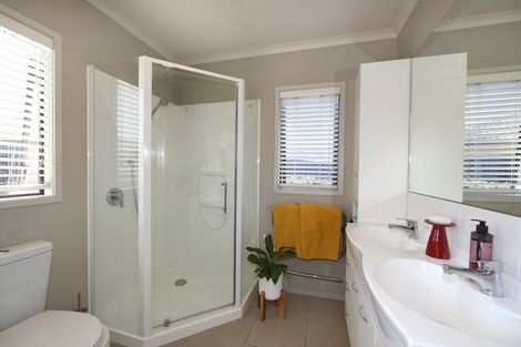 Photo of property in 12 Inglis Place, Mahora, Hastings, 4120