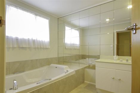 Photo of property in 38 Waterfront Road, Pukenui, 0484