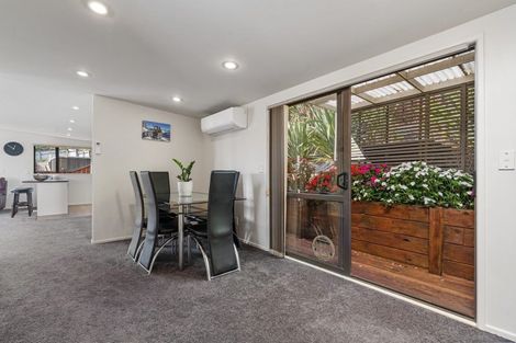 Photo of property in 12 Lavender Close, Spotswood, New Plymouth, 4310