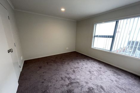 Photo of property in 2e/1 Wadier Place, Henderson, Auckland, 0610
