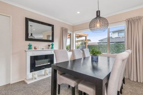 Photo of property in 9 Breon Place, Flat Bush, Auckland, 2016