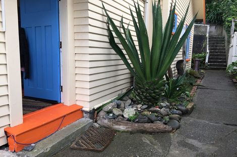Photo of property in 35 Grafton Road, Roseneath, Wellington, 6011