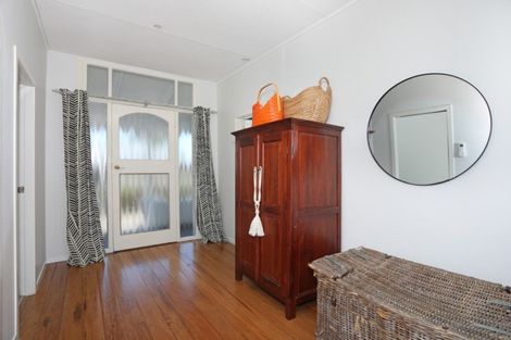 Photo of property in 38 Grey Street, Marton, 4710