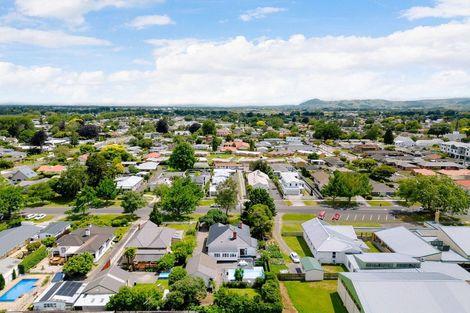 Photo of property in 41 Queen Street, Cambridge, 3434