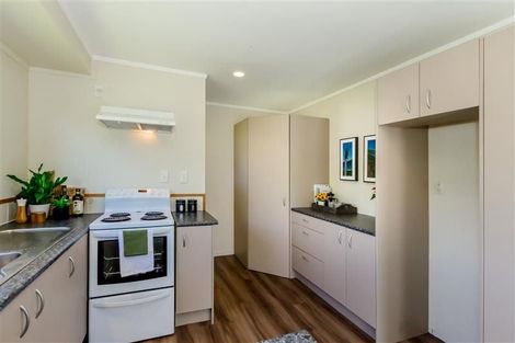 Photo of property in 2a Stuart Street, Waikanae, 5036