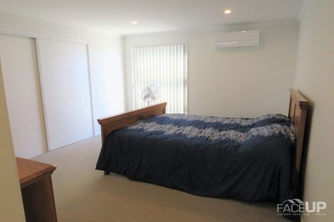 Photo of property in 32 Sidney Wallingford Way, Hobsonville, Auckland, 0616