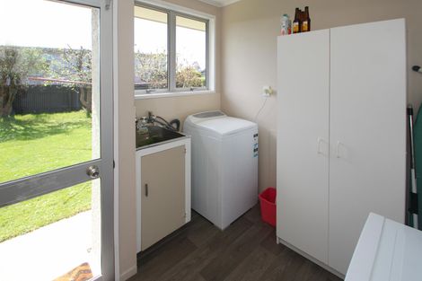 Photo of property in 27 Glendale Crescent, Holmes Hill, Oamaru, 9401