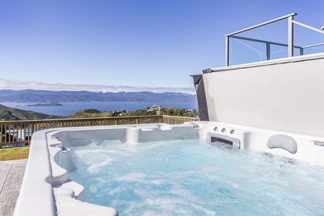 Photo of property in 6 Nagpur Terrace, Broadmeadows, Wellington, 6035