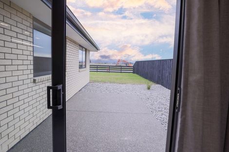 Photo of property in 5 Witte Street, Woodend, 7610