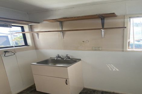 Photo of property in 8 Freyberg Avenue, Papatoetoe, Auckland, 2104