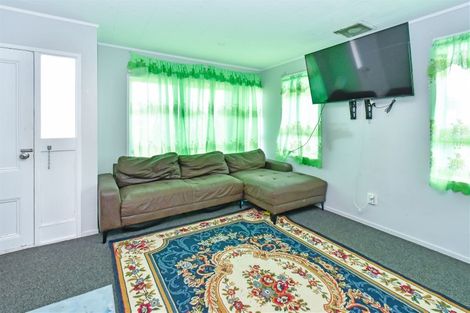 Photo of property in 1/12 Naomi Place, Manurewa, Auckland, 2102