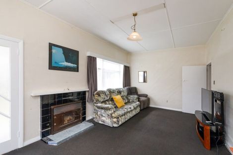 Photo of property in 9 Fagan Street, Bulls, 4818