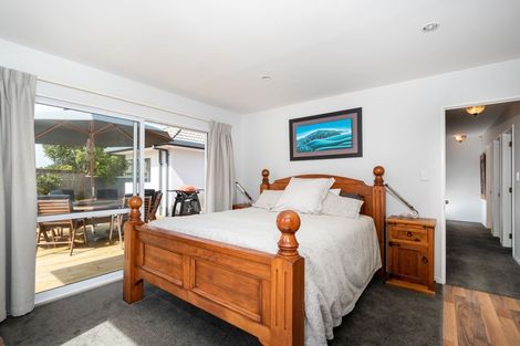Photo of property in 39 Suncrest Drive, West Harbour, Auckland, 0618