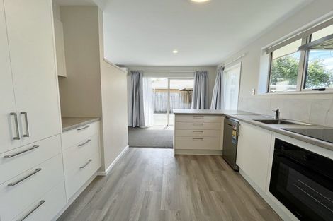 Photo of property in 2/481 Barrington Street, Addington, Christchurch, 8024