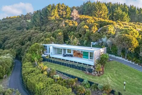 Photo of property in 34 Radar Road, Hot Water Beach, Whitianga, 3591