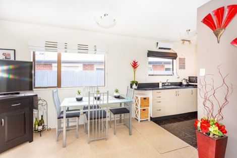 Photo of property in 2/32 Torrens Road, Hillmorton, Christchurch, 8024