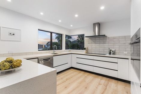 Photo of property in 2/267 Oceanbeach Road, Mount Maunganui, 3116