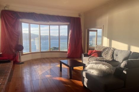 Photo of property in 17 Palliser Road, Roseneath, Wellington, 6011