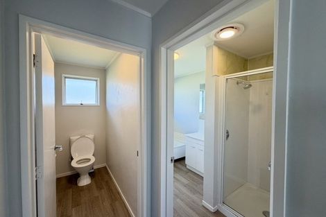 Photo of property in 2 Hill Court, Awapuni, Palmerston North, 4412