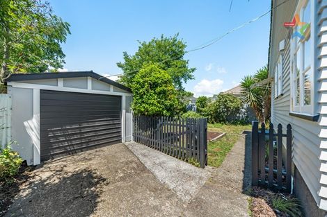 Photo of property in 6 Lockwood Crescent, Taita, Lower Hutt, 5011