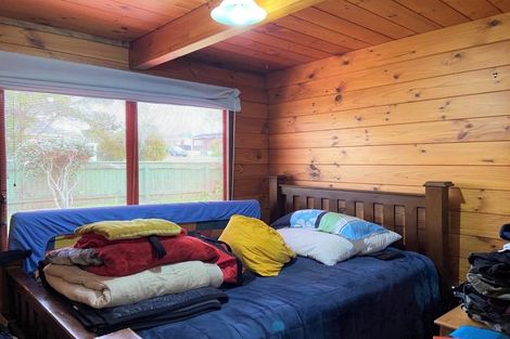 Photo of property in 1 Highlands Place, Highlands Park, New Plymouth, 4312