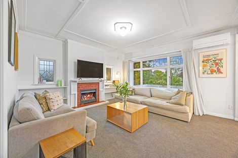 Photo of property in 50 Centaurus Road, Cashmere, Christchurch, 8022