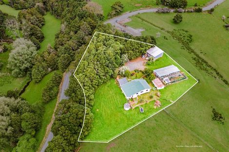 Photo of property in 206 Bint Road, Maungakaramea, Whangarei, 0178