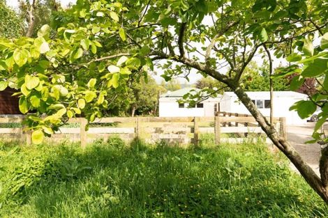 Photo of property in 857 Makerua Road, Tokomaru, Palmerston North, 4474