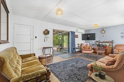 Photo of property in 4 Oha Street, Mokau, 4376