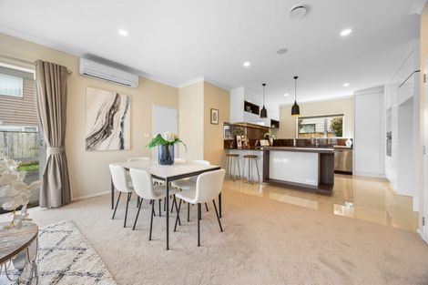 Photo of property in 1 Creggan Crescent, Flat Bush, Auckland, 2019