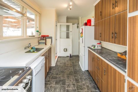 Photo of property in 25 Ruapehu Street, Castlecliff, Whanganui, 4501