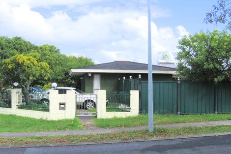 Photo of property in 2 Elimar Drive, Sunnyhills, Auckland, 2010